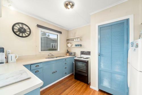 Kerer? Lodge - Two Mile Bay Holiday Home