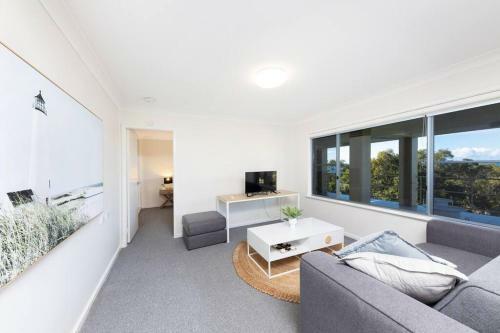 Blissful Retreat With Panoramic Views Of One Mile