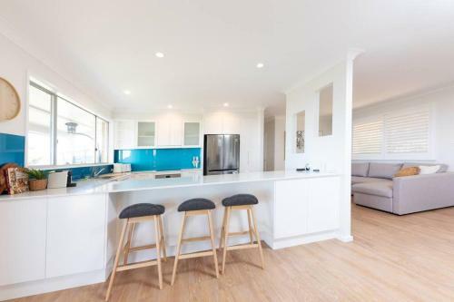 Blissful Retreat With Panoramic Views Of One Mile