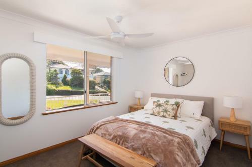 4 Seaview St