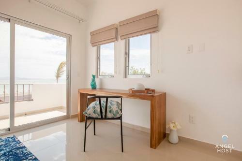 Private Beach And Oceanfront Resort Style Pool Home