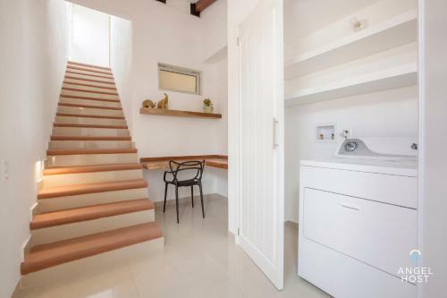 Private Beach And Oceanfront Resort Style Pool Home