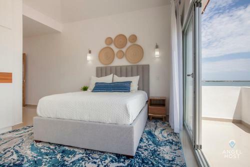 Private Beach And Oceanfront Resort Style Pool Home