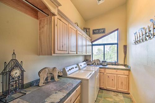 Torreon Crows Nest Mtn Home With Majestic Views
