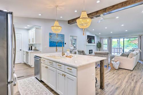 Lakefront Paradise With Fire Pit And Boat Slip!
