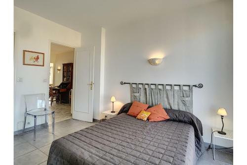 2 Bed Apartment Sea View 100m From Beach - Happy Rentals