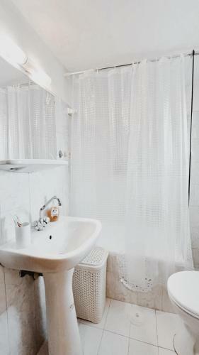 Madame Apartment Agios Mathaios Corfu