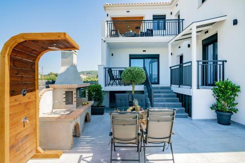 Eagle's Nest - Adjoining Villas!