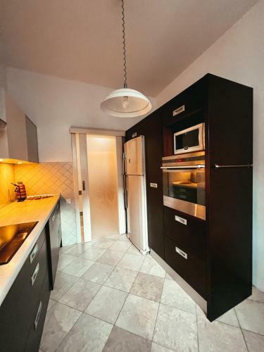 Klasyczny Apartament W Sercu Bytomia