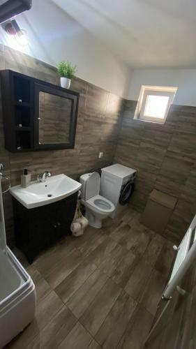 Cosy, Modern Apartment In A Quiet Neighbourhoor