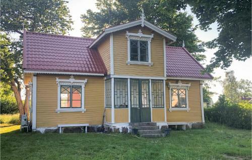 Stunning Apartment In Eringsboda With