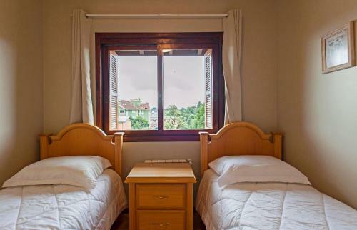 Apartamento Completo No Centro De Canela - Para 6 Pessoas