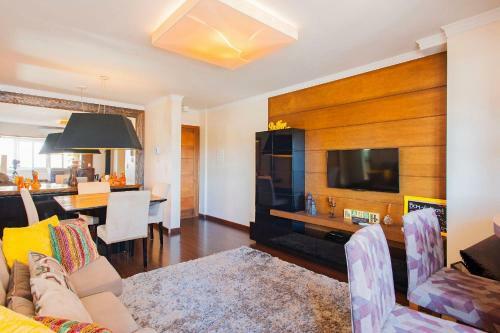 Apartamento No Centro De Canela - Localiza��o Perfeita!