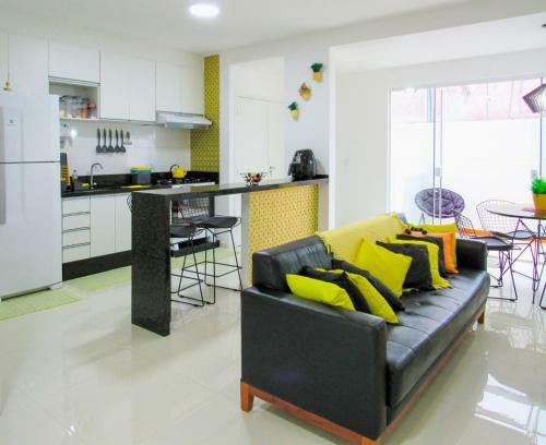 Casa Com Wifi A 250m Da Praia De Massaguacu Sp