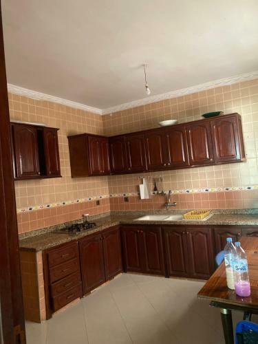 Apartamento Apparemment 3 Chambre Meubl�e Kenitra