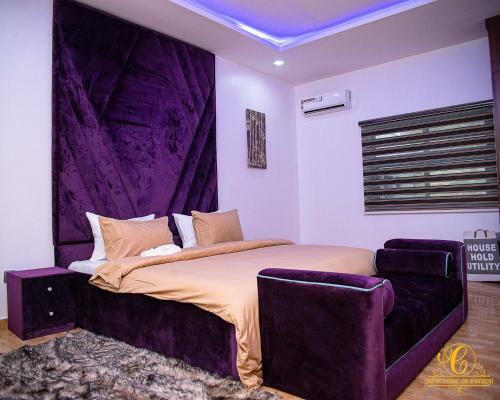 Comforts Court And Apartment