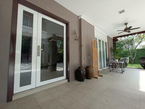 Rzb Villa Feel The Moment