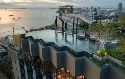 Apartamento Edge Central Pattaya Condo By Mee May
