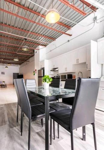 Apartamento No�2~laza St-hubert~metro Jean-talon~jarry Parc