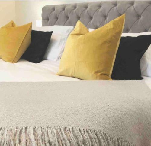 Hostal York Cottage House & Spa