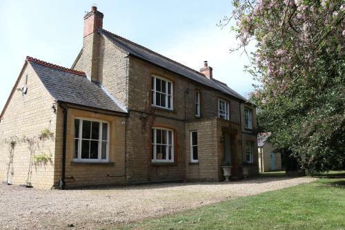 Hostal York Cottage House & Spa