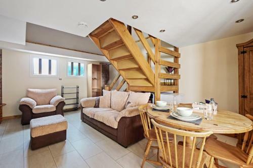 Character 1 Bedroom Property With Parking