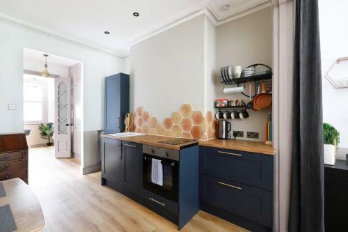 Apartamento Stunning 2 Bedroom Flat 8min Walk From The Beach