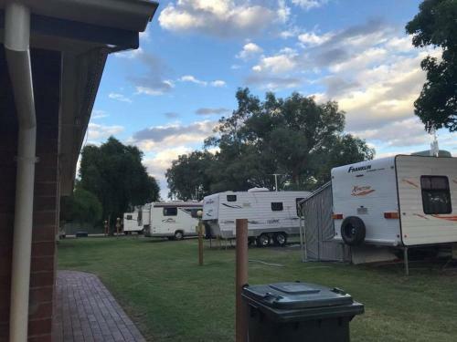 Tambo Mill Motel & Caravan Park