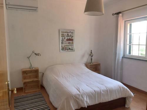 Villa Capela Beach House In Caparica