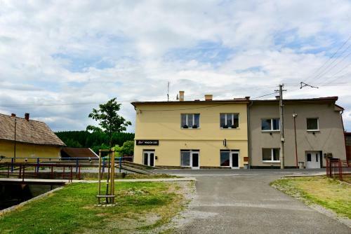 Hostal Penzi�n O?o