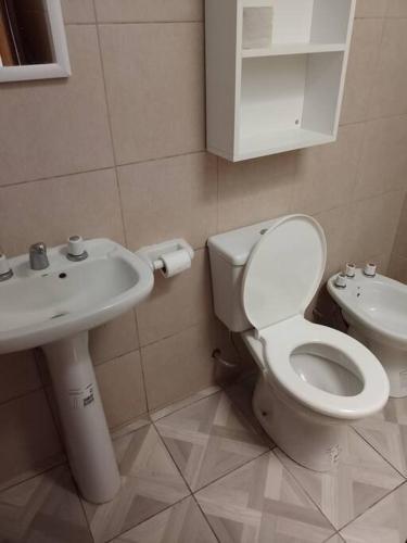 Casa Entera A Estrenar De 60 M2. Con Buen Acceso.