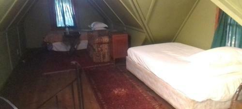 Hostal The Ambassador Suites