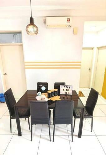 Apartamento B1606 Platino Paradigmmall Netflix Poolviewstay