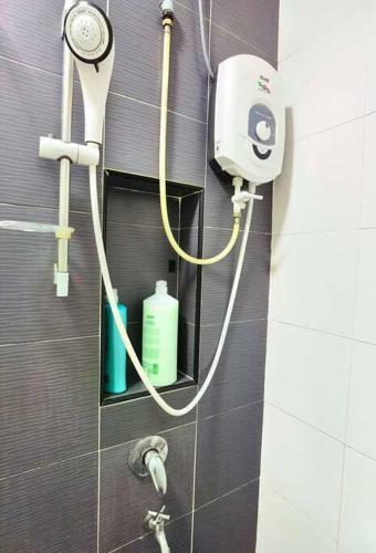 Apartamento B1606 Platino Paradigmmall Netflix Poolviewstay