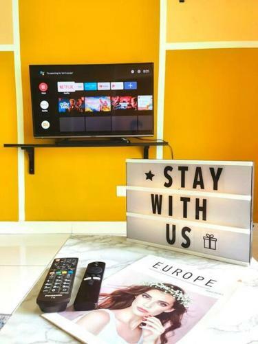 Apartamento B1606 Platino Paradigmmall Netflix Poolviewstay