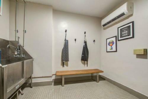 Apartamento New 2bd/2br Condominium In Weho! 2 Parking/pool