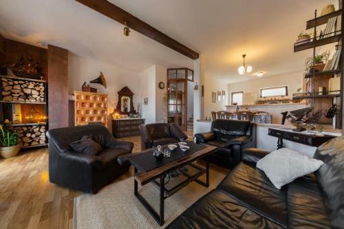 Luxury Apartment Pharos
