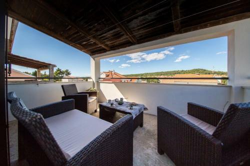 Luxury Apartment Pharos