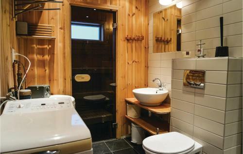 Three-bedroom Holiday Home In Sjusjoen