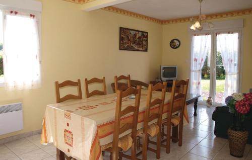Holiday Home Terrasson M-694