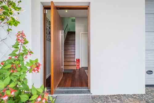 Moradia T3 Geminada Em Santo Ant�nio, Funchal