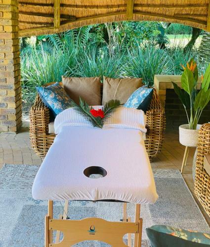 Lodge 150 Jacaranda Guesthouse
