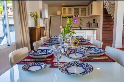 4 Bedroom Seaview Villa Bangrak