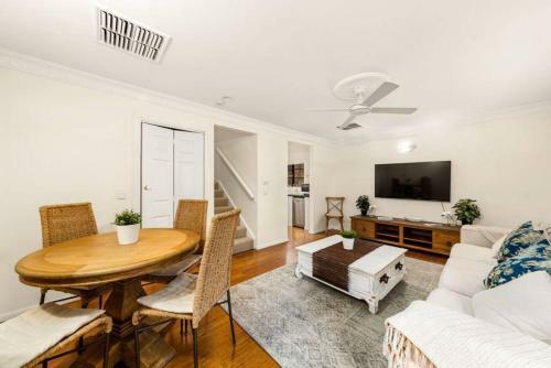 Weyba - 255 Paradise Awaits With Beaches, Shopping And Dining