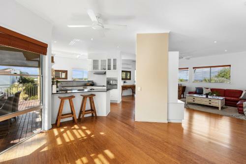 16 Wyona Drive, Noosa Heads