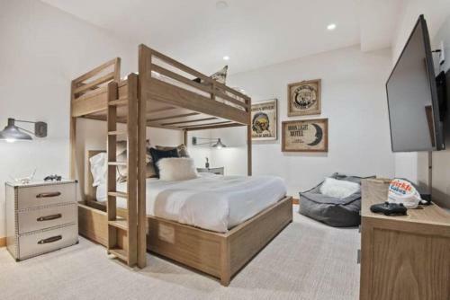Apartamento Riverfront Lodge In Avon 3 Bedroom Residence