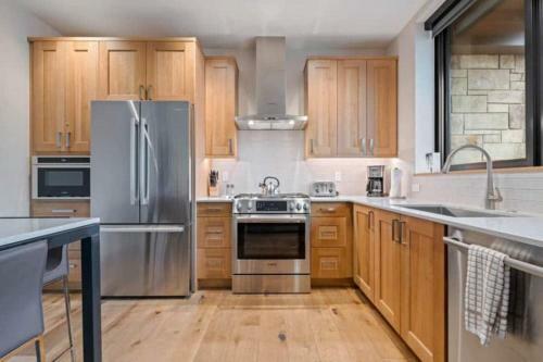 Apartamento Riverfront Lodge In Avon 2 Bedroom Residence
