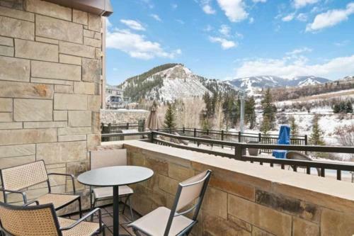 Apartamento Riverfront Lodge In Avon 2 Bedroom Residence