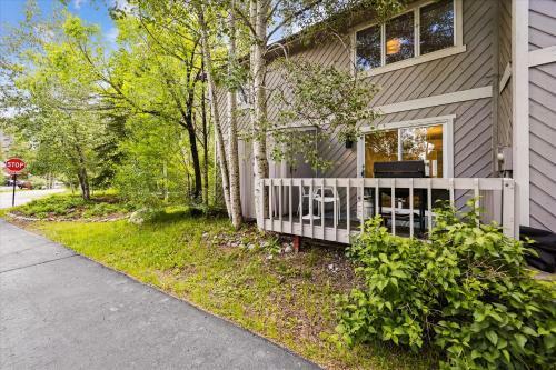 Frisco Creekside Retreat Townhouse