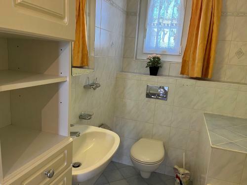 Individual Villa With Free Parking Next To Lausanne